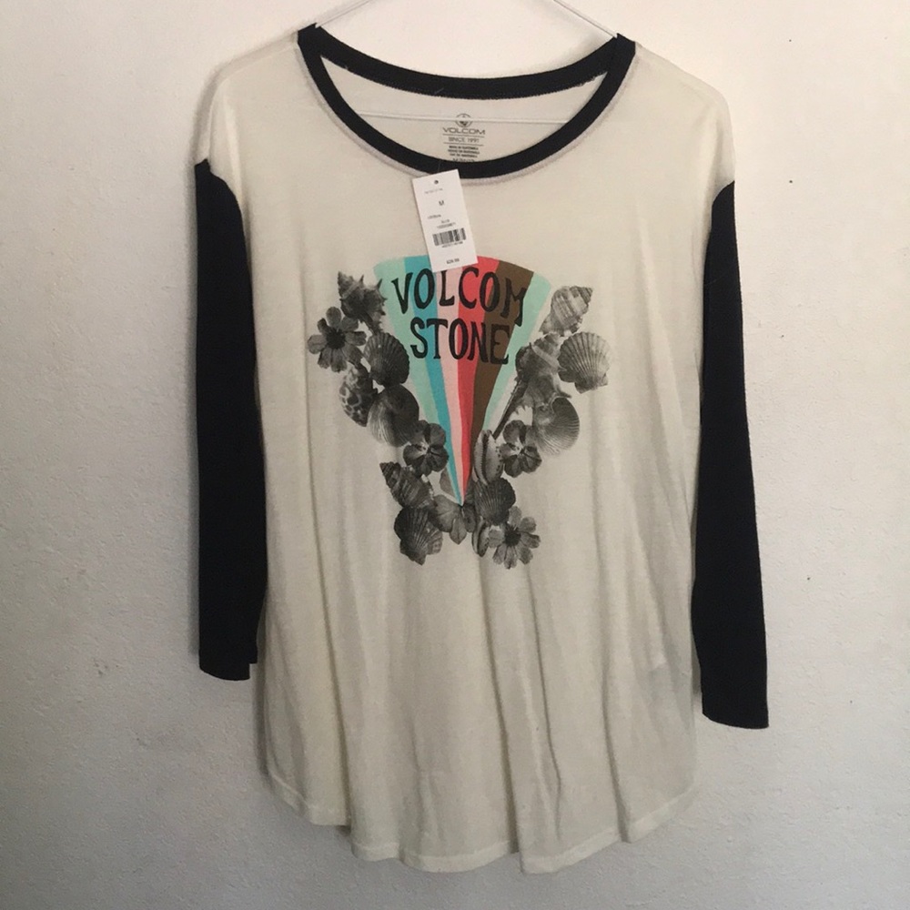 Volcom Stone cream with black sleeves